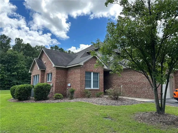 136 Golf Club Dr #A, Elizabeth City, NC 27909
