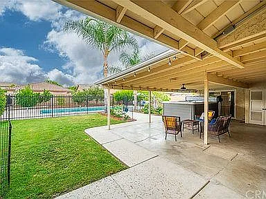 26237 Mission Rd — Photo 4