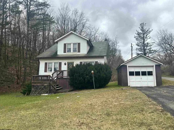 11 Twelve Oaks Ln, Elkins, WV 26241
