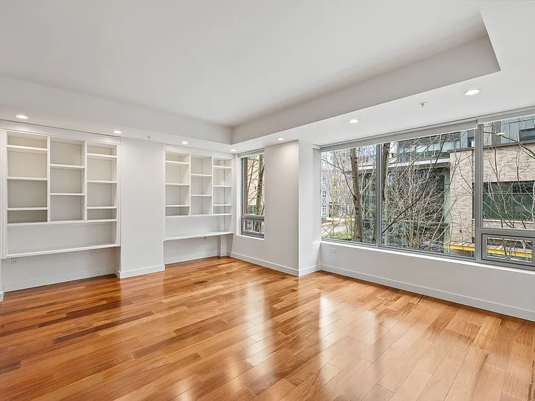 910 Lenora St #S304 — Photo 24