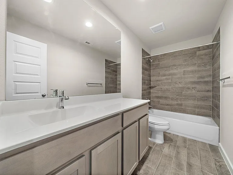 3327 Tilley Dr — Photo 28