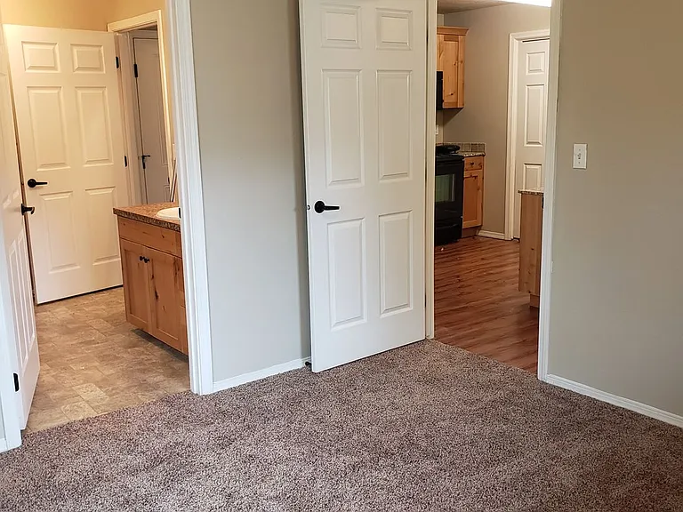 6787 W Irving St — Photo 9