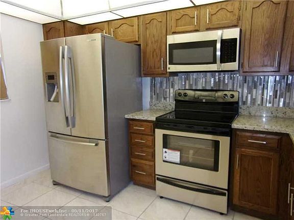 2nd image of 3521 Environ Blvd APT 404