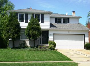 1106 Iroquois Ave, Mayfield Heights, OH 44124