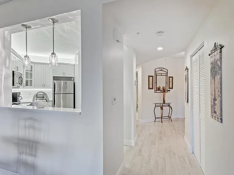 500 Uno Lago Dr #402 — Photo 7
