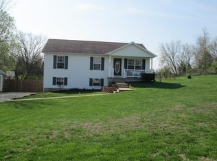 170 W Springfield St, Clair, MO 63077