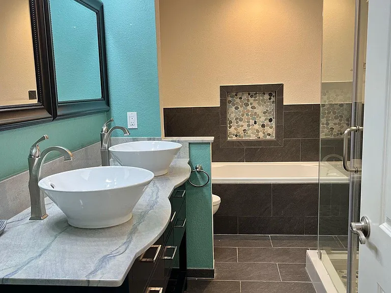 7707 Broadway St #3A — Photo 13