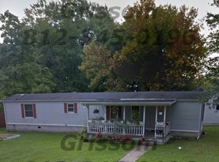 308 W Vine St, Mitchell, IN 47446