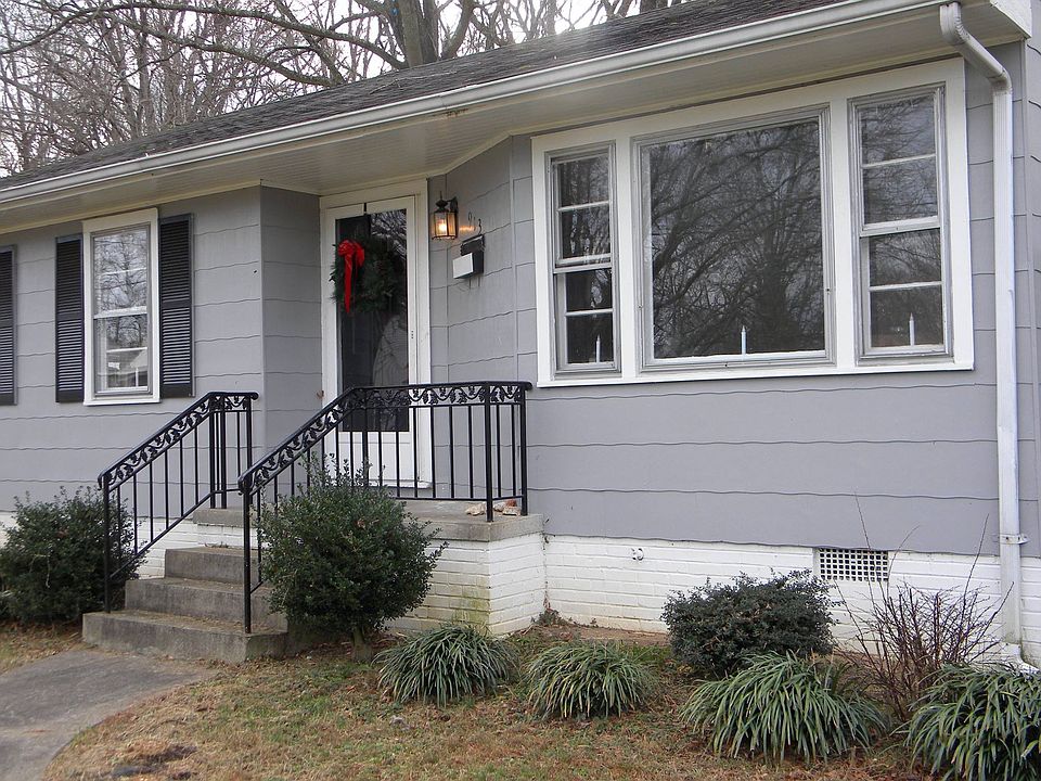 1st image of 913 King St