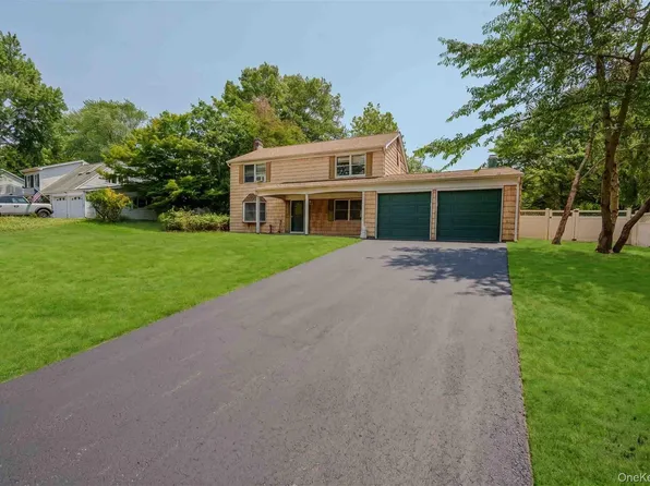 21 Madeley Lane, Stony Brook, NY 11790
