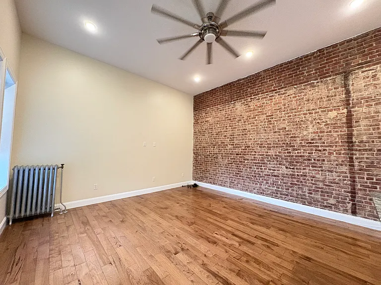 64-66 Sherman Pl #48 — Photo 3