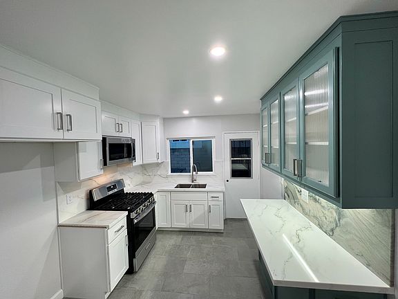 4th image of 4774 Calle Solimar