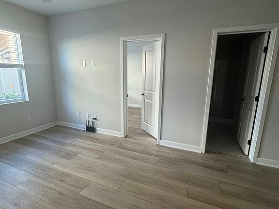 4th image of 12145 Carter Ln