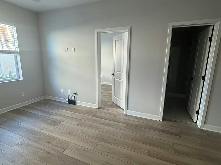 12145 Carter Ln — Photo 4