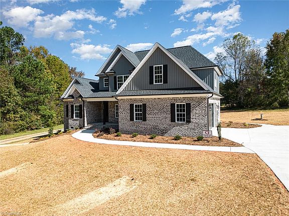 3rd image of 7598 Whitaker Dr
