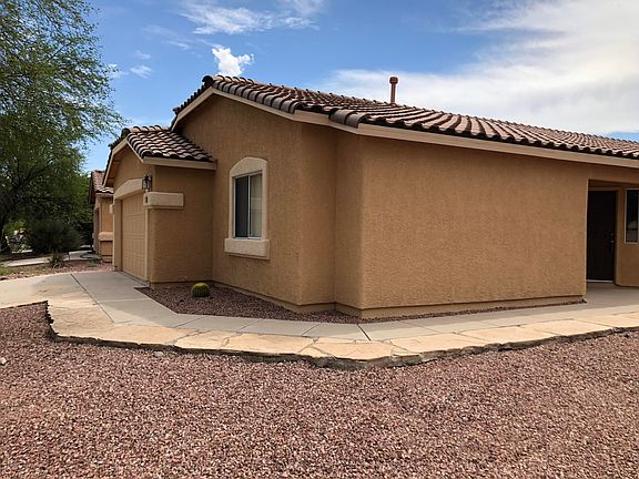 3rd image of 2229 W Roundwood Pl