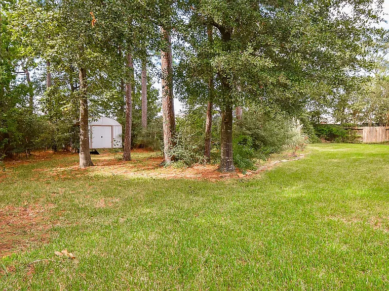 25203 Oak Villa Dr — Photo 35