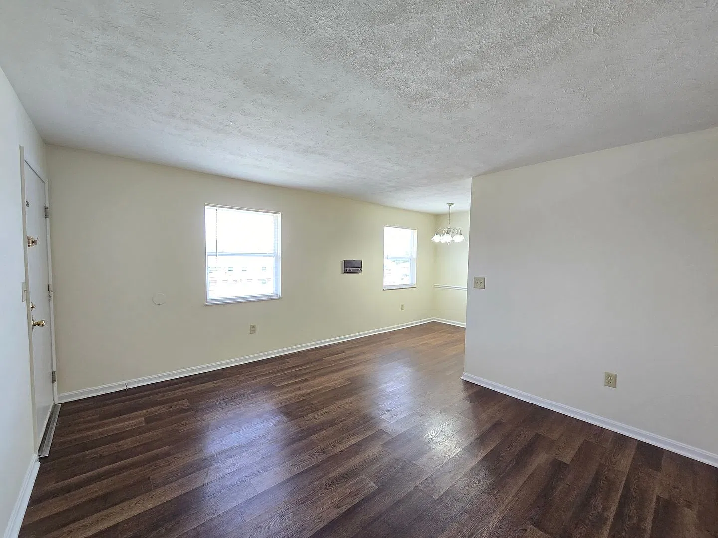3212springfielddr — Photo 3