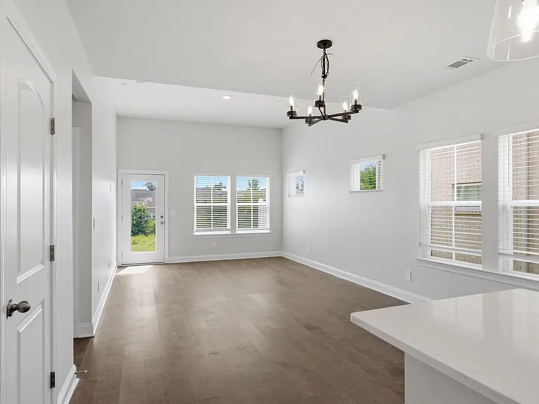 204 Douglas Bend Rd #1806 — Photo 12