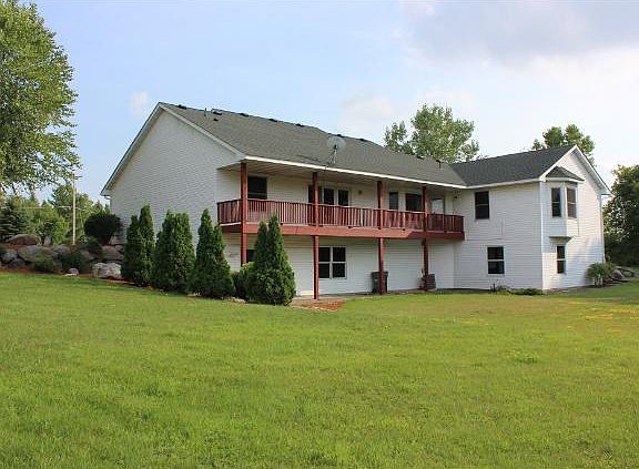 3rd image of 21667 Olinda Ln N