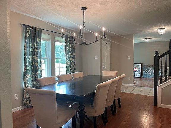 3rd image of 762 Cedarwood Dr