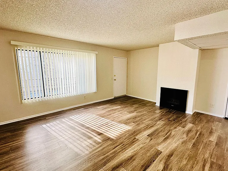 7259 Baird Avenue — Photo 8