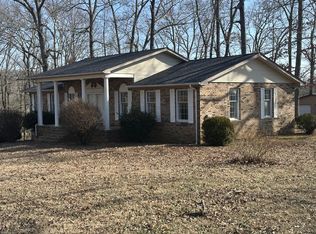 2089 Pettit Cove Rd, Quebeck, TN 38579