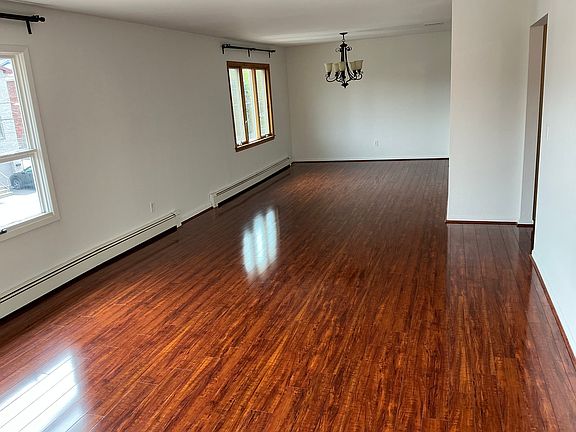 LIVING ROOM / DINING AREA