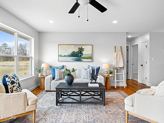 5th image of 1005 Endsley Ln