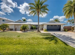 11599 Island Ave, Matlacha, FL 33993