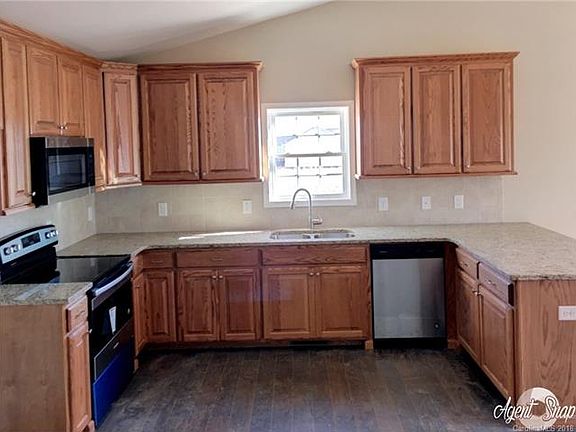 4th image of 104 Dundee Ct #29