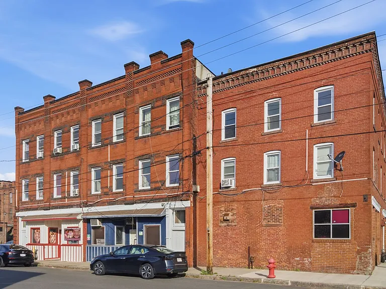 293-299 Clemente Street — Photo 14
