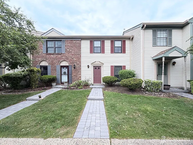 149 Abbot Ct — Photo 1