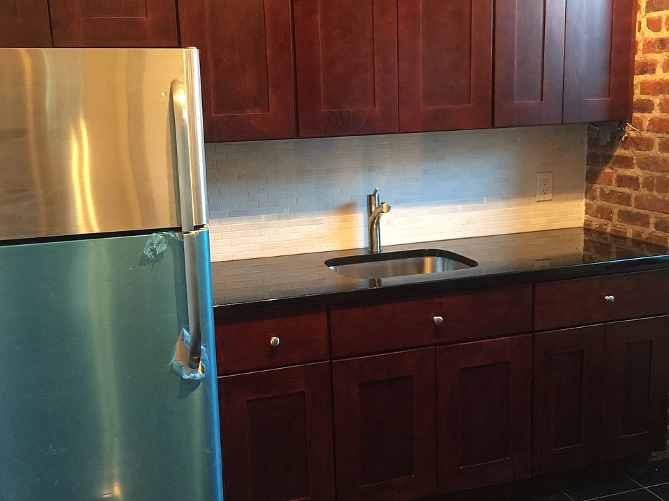 1st image of 224 29 St #2