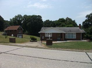 2185 Constitution Blvd, McKeesport, PA 15135