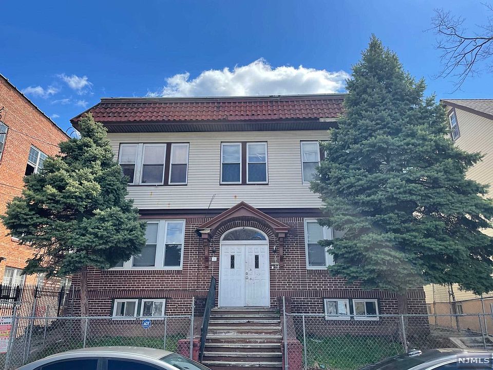 1st image of 216-218 Sunset Ave