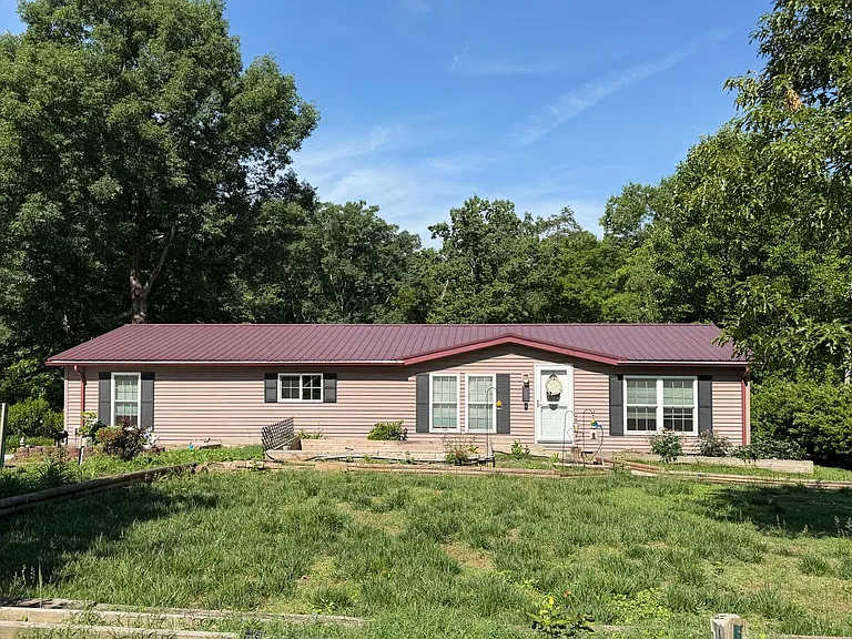 207 Big Tree Dr — Photo 1