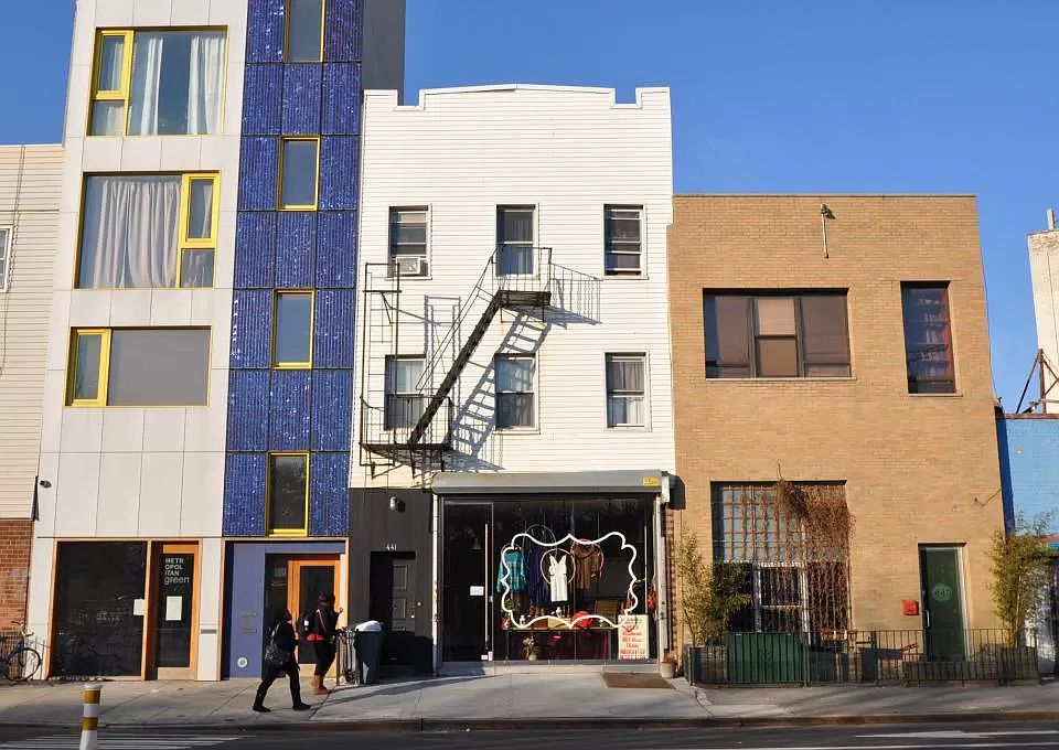 1st image of 441 Metropolitan Ave APT 2