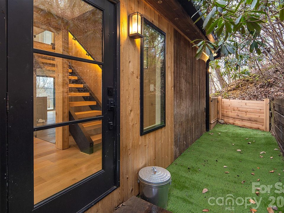 28th image of this home