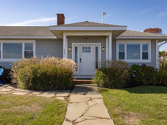 5th image of 293 Long Beach Avenue