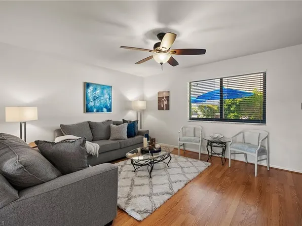 788 Park Shore DR #C19, NAPLES, FL 34103