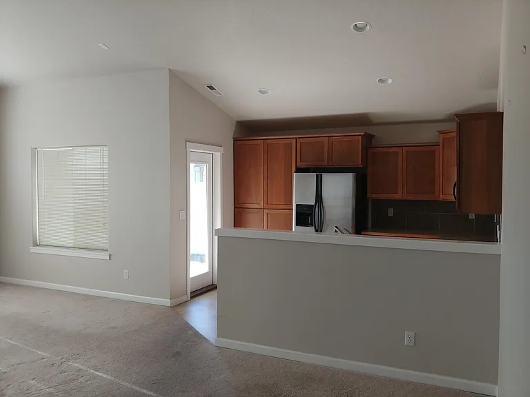 19728 E Nora Ave — Photo 10