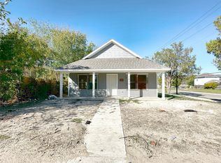 1039 Stella St, Fort Worth, TX 76104