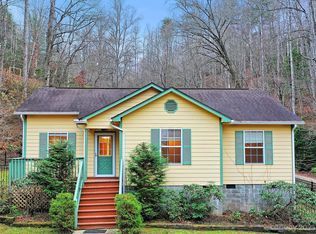 163 Cougar Ln, Whittier, NC 28789