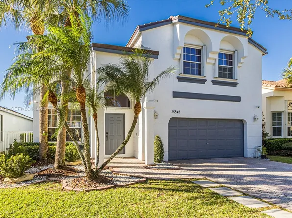 15842 NW 10th St, Pembroke Pines, FL 33028