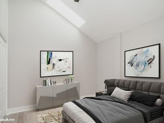 2nd image of 683 N Milwaukee Ave #1818