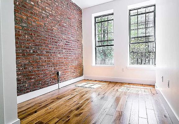 3rd image of 416 Melrose St #F4