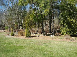 4 Kingsland Ct, Charlestown, RI 02813