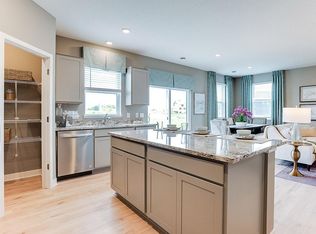 242 Snowdrop Trl, Waconia, MN 55387