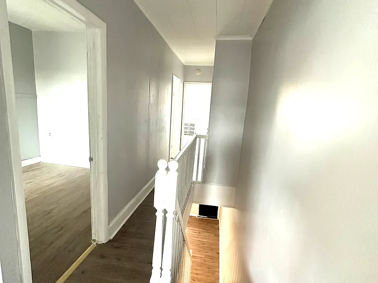 1452 S 27th St — Photo 9